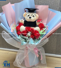 LARGE GRADUATION BEAR FLOWER