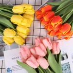 Hoa Tulip Cao Su: Sự Kết Hợp Giữa Đẹp và Độ Bền