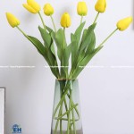 Hoa Tulip Giả Vải: Vẻ Đẹp Tự Nhiên Trong Từng Chi Tiết